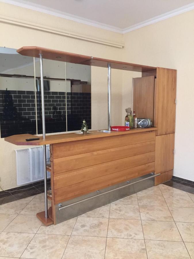 Апартаменты Анна Chernihiv Ngoại thất bức ảnh